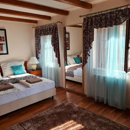 Toroes Panzio Bed and Breakfast Szabolcs Exteriör bild