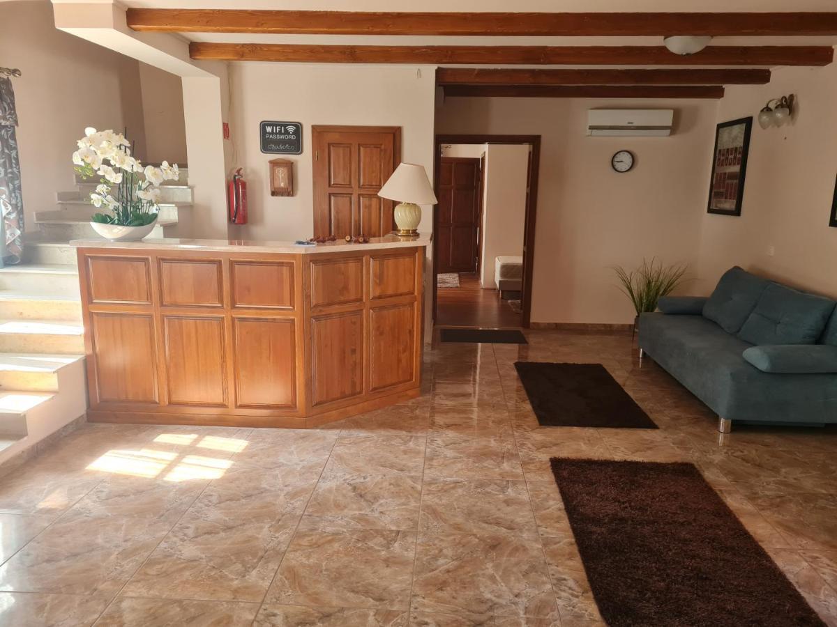 Toroes Panzio Bed and Breakfast Szabolcs Exteriör bild