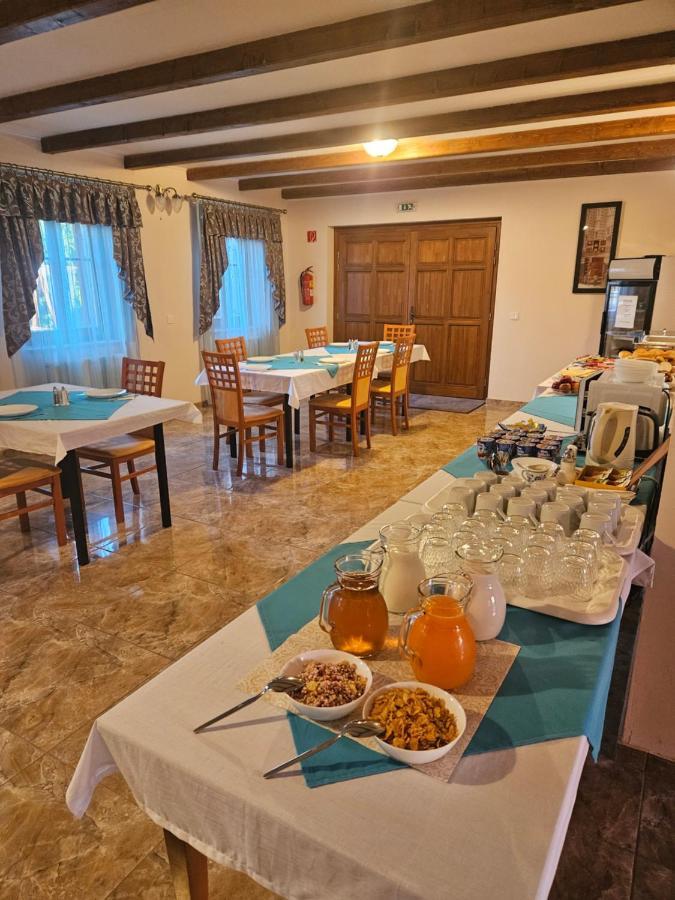 Toroes Panzio Bed and Breakfast Szabolcs Exteriör bild